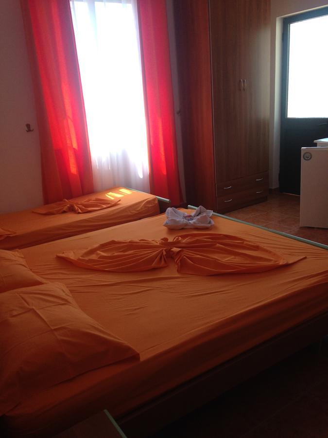 Hotel Bolonja Shëngjin Kültér fotó