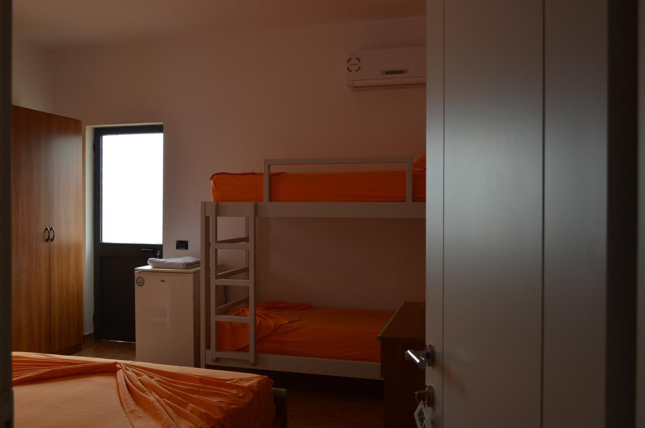 Hotel Bolonja Shëngjin Kültér fotó