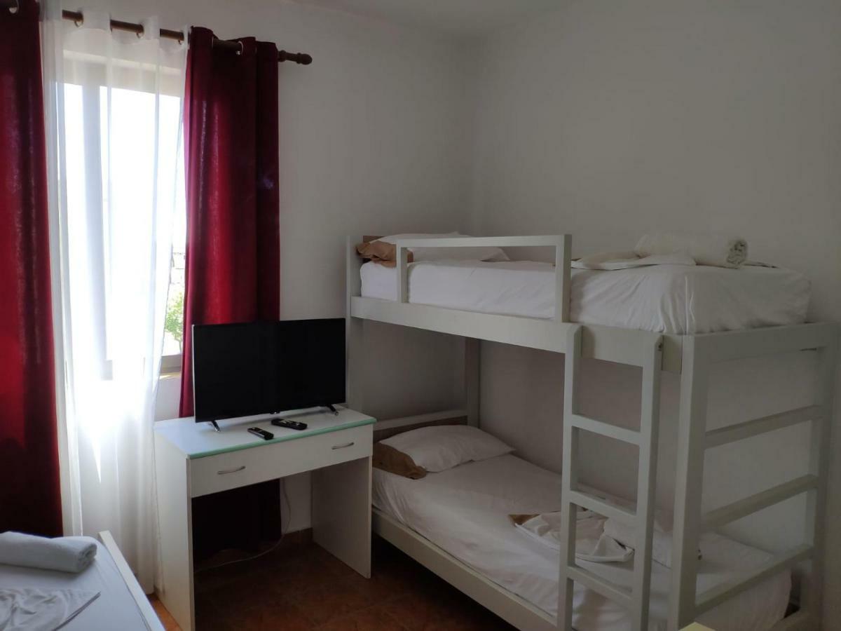 Hotel Bolonja Shëngjin Kültér fotó